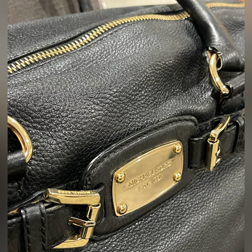 Black Leather Michael Kors Weekender Tote Bag w/Gold Accent - Picture 4 of 11